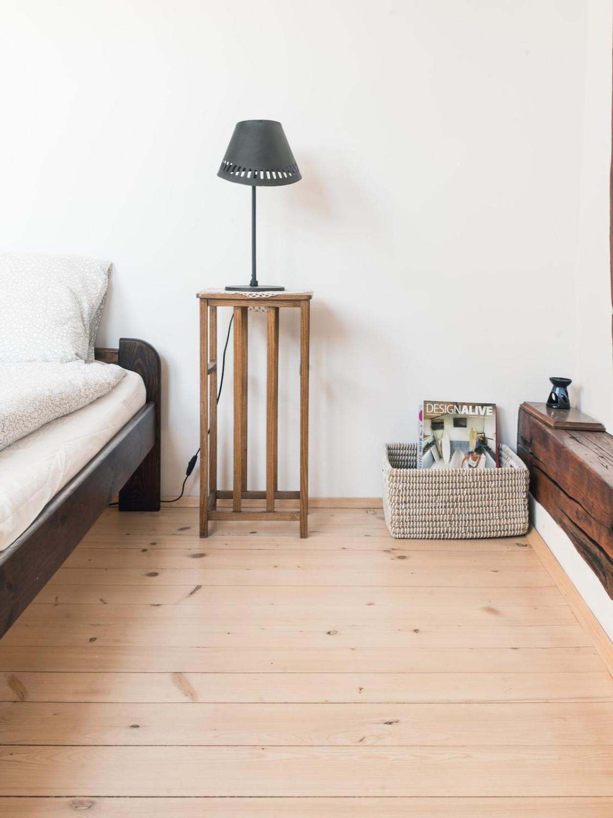 Charming Rustic Old Town Apartament